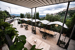 Villa Euchelia Resort