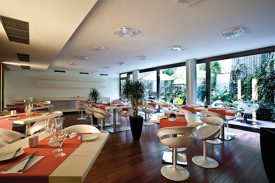 Lanchid 19 Design Hotel - photo 2