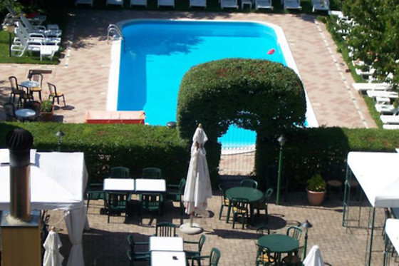 Hotel Montenerone - photo 0
