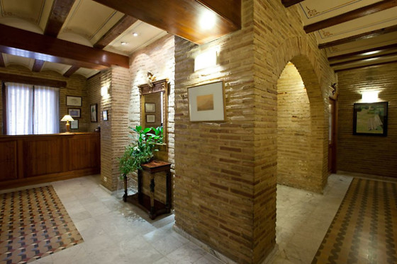 HOTEL ADHOC MONUMENTAL - photo 0