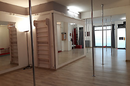 French Pole Riviera