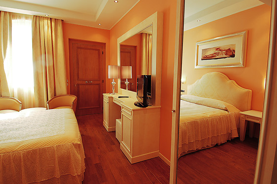 Hotel Silver - photo 1