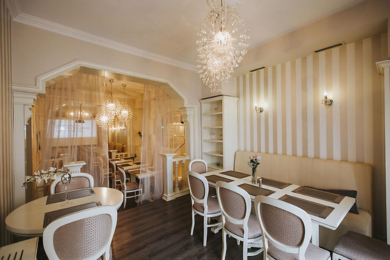 Cherie Hotel Boutique & Restaurant - photo 4