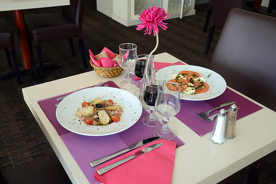 Sure Hotel By Best Western Aix Sainte Victoire - photo 17