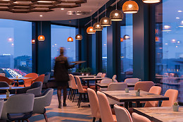 QH PARIS PORTE MONTMARTRE