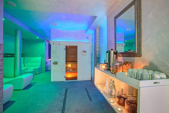 Ferretti Beach Hotel - photo 12