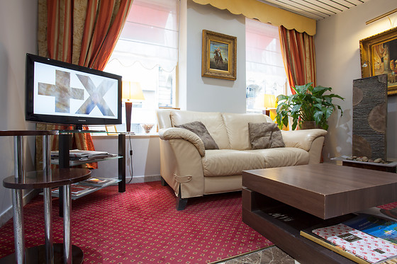 Hôtel Poussin - photo 3
