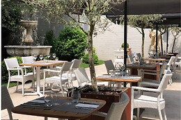 Hotel Barsey by Warwick