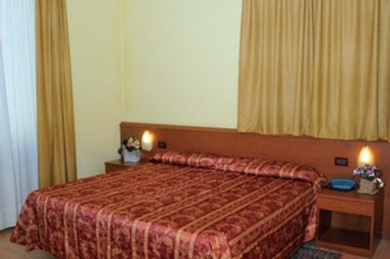 Hotel Innocenti - photo 6