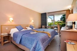 Hotel The Originals Thonon-les-Bains L'Arc-En-Ciel